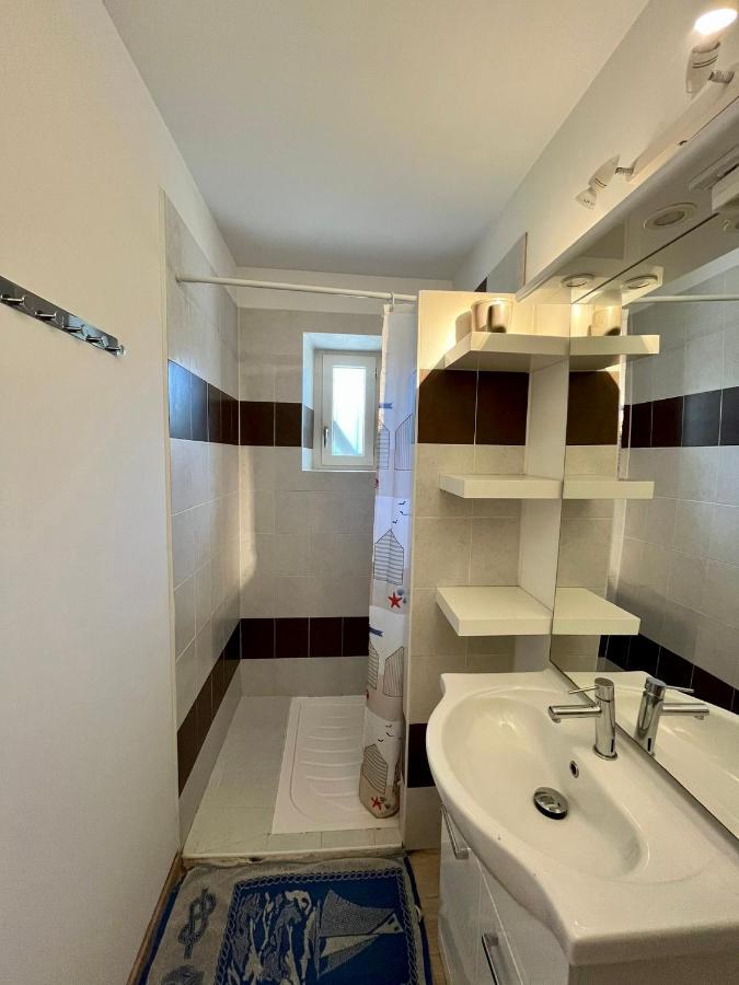 Gite Le Tour 45 M2 Cevennes Lozere Le Collet-de-Dèze 외부 사진